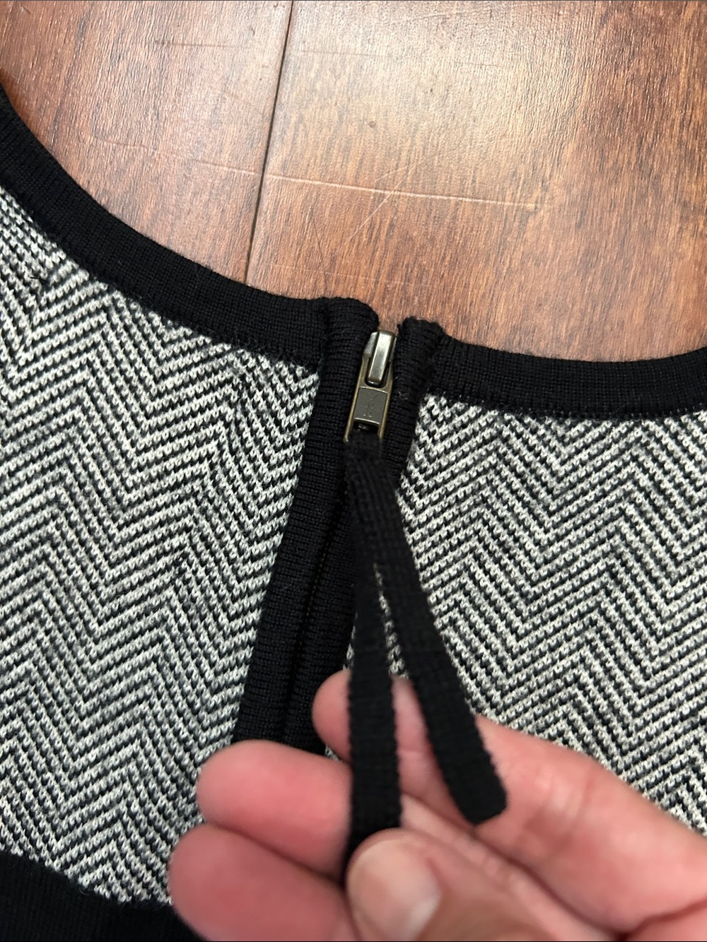 Cynthia Rowley 100% Extra Fine Merino Wool Herringbone Long-Sleeve Dress, Size L - Picture 11 of 14
